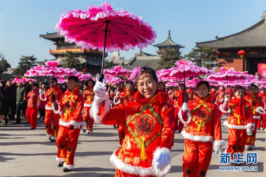 #(社会)(2)逛庙会 过大年