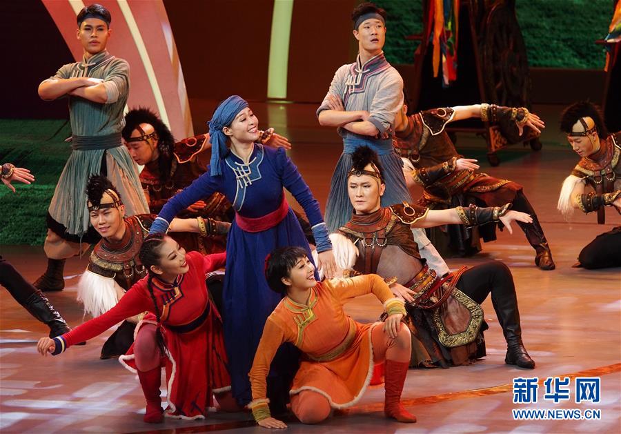 6月2日，内蒙古艺术学院演员在第十二届中国艺术节闭幕式上汇报演出获得文华大奖的舞剧《草原英雄小姐妹》选段。