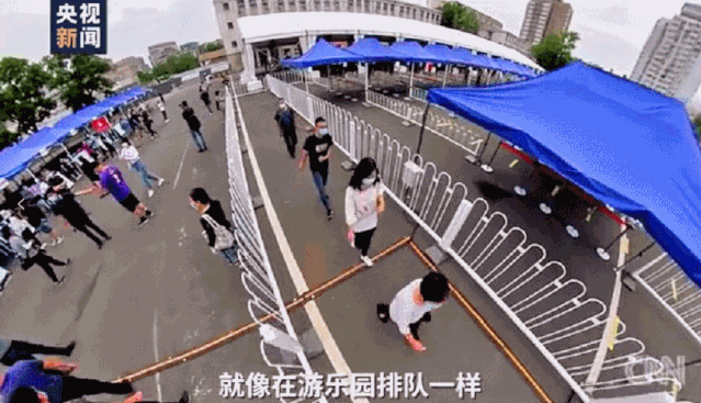 cnnCNN记者发现了北京的“秘密”！
